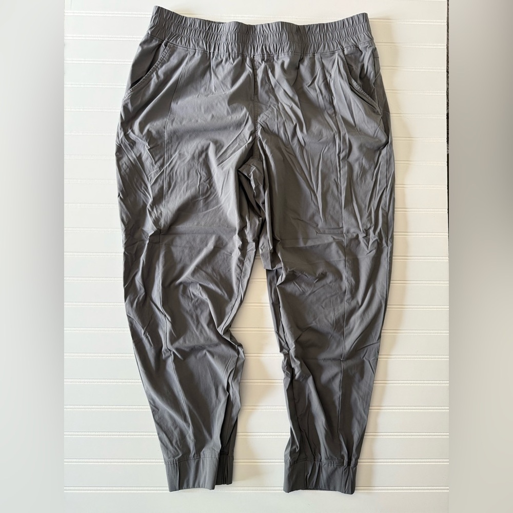 Columbia Women’s Joggers – Size XL – Light Gray